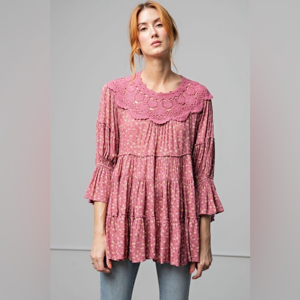 Easel Pink Floral Blouse Top with Lace Detail S